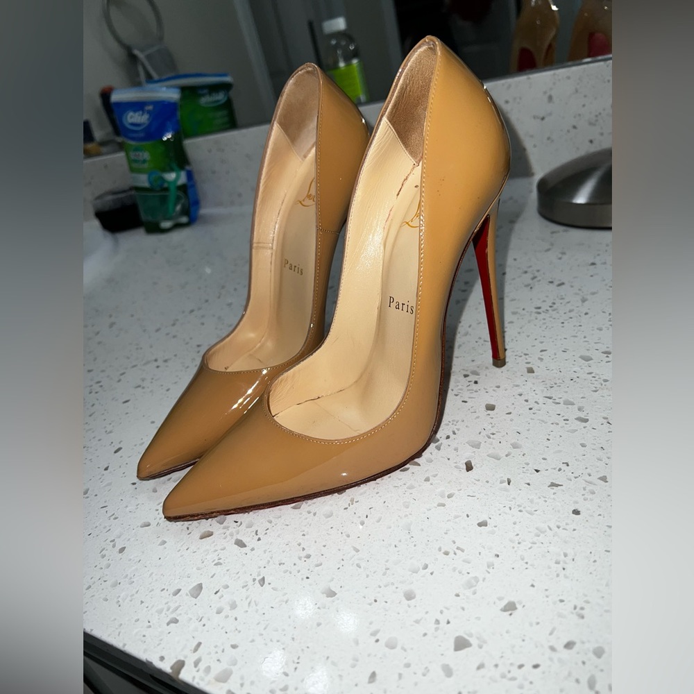 Christian Louboutin So Kate 37.5